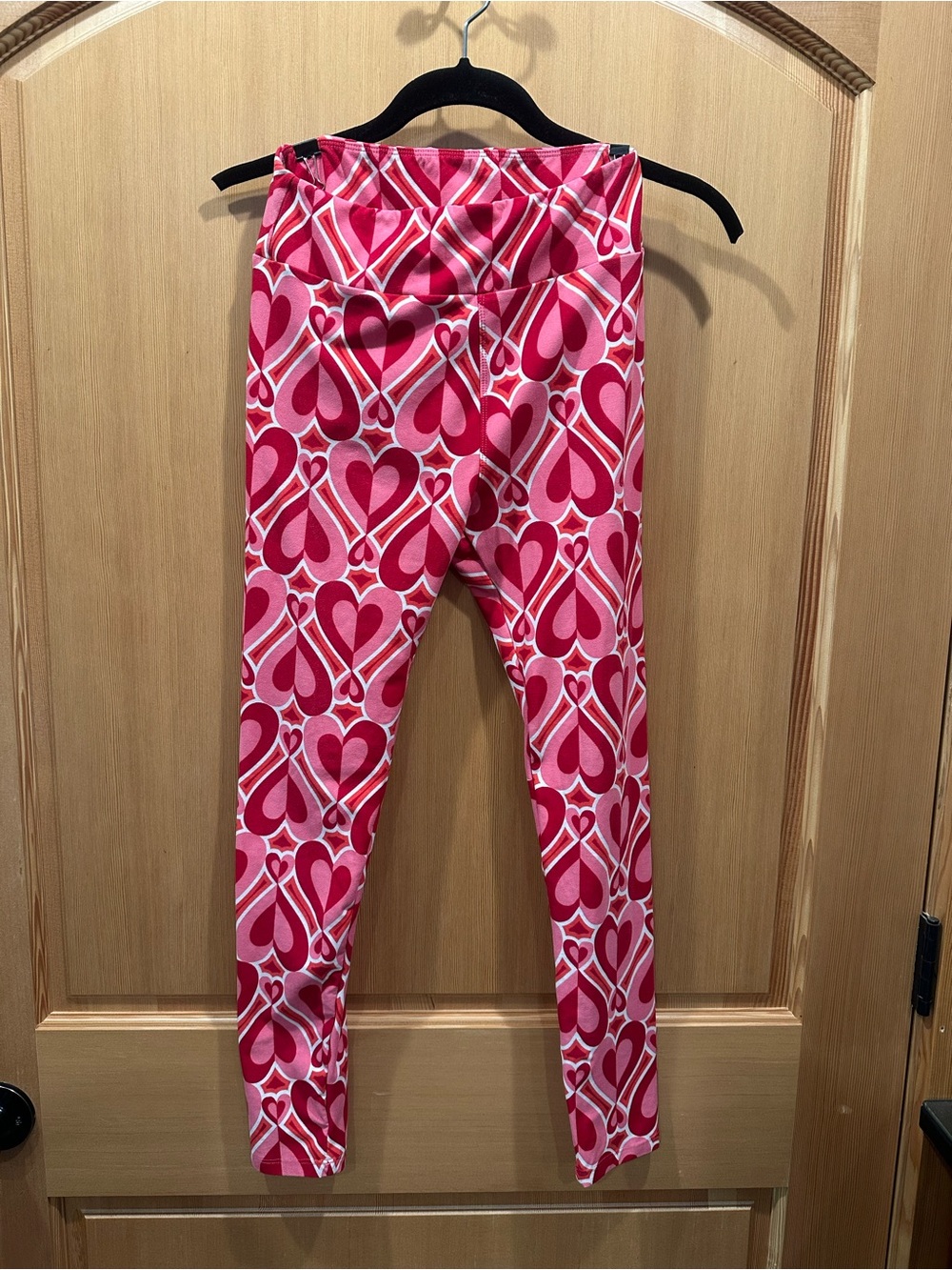 LuLaRoe Pink Heart Print Leggings size OS